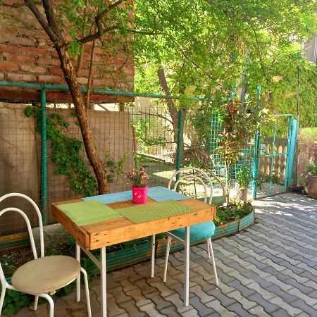 Birdhouse Rooms Tbilisi Esterno foto