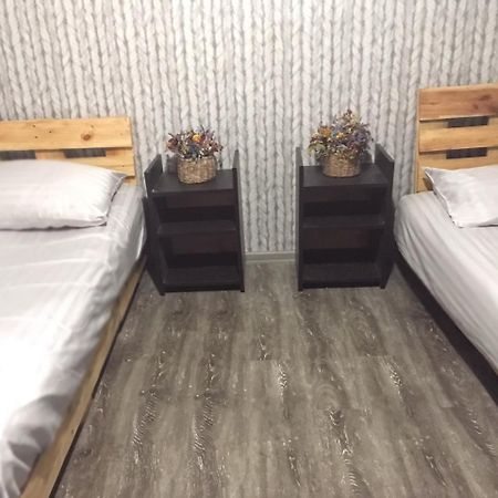 Birdhouse Rooms Tbilisi Esterno foto
